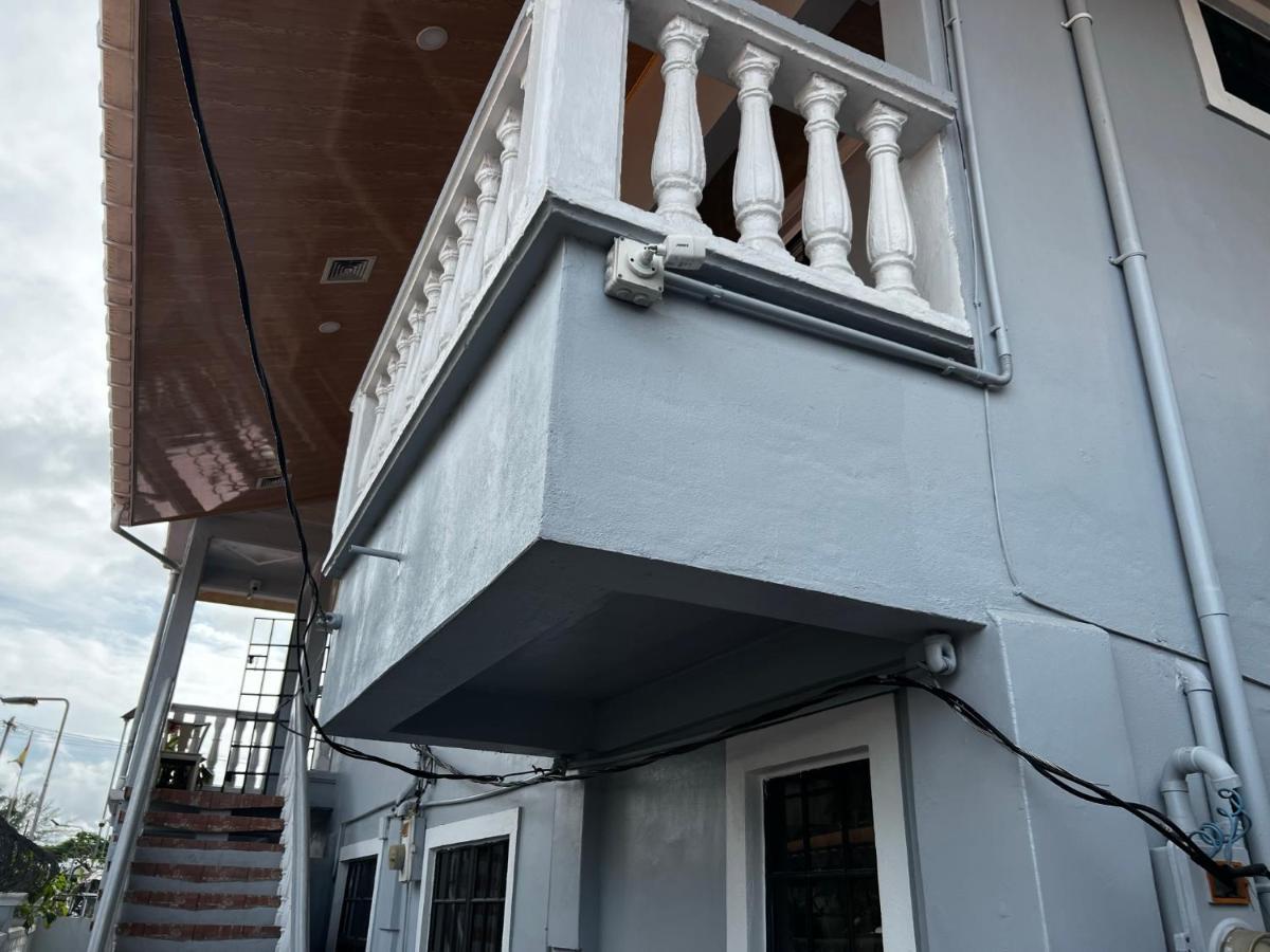 Hollywood Guesthouse Джорджтаун Экстерьер фото